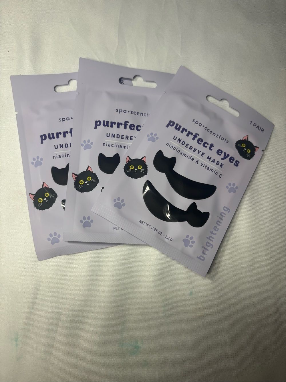 3 New purrfect eyes Brightening Under-Eye Mask – Lavender (Black Patches)